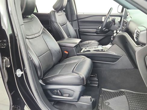 Used 2021 Ford Explorer ST w/ Equipment Group 401A AWD/4WD image 21