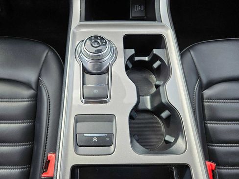 Used 2024 Ford Edge SEL image 21