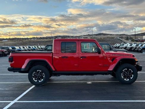 New 2026 Jeep Gladiator Rubicon AWD/4WD image 6
