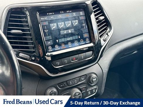 Used 2021 Jeep Cherokee Limited image 16