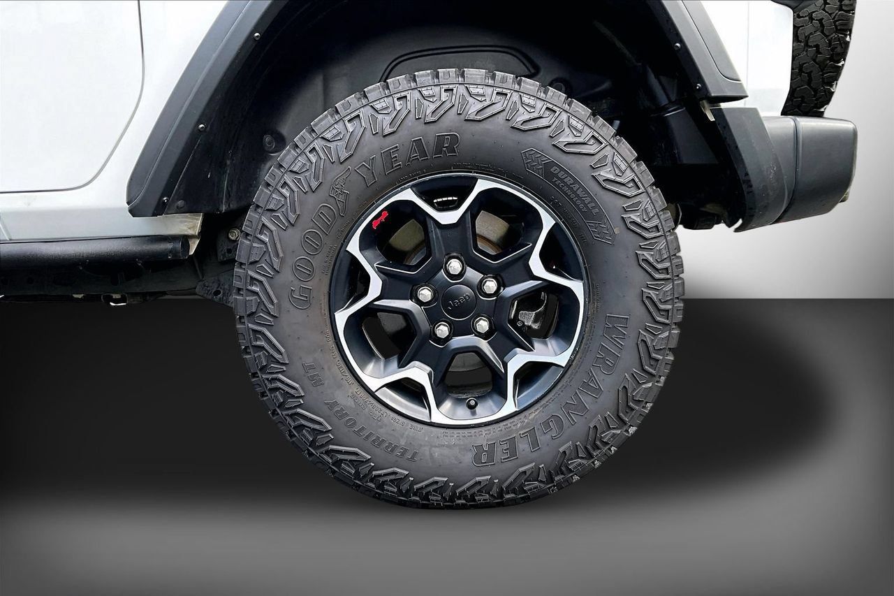 Used 2023 Jeep Wrangler Rubicon w/ Cold Weather Group AWD/4WD image 34