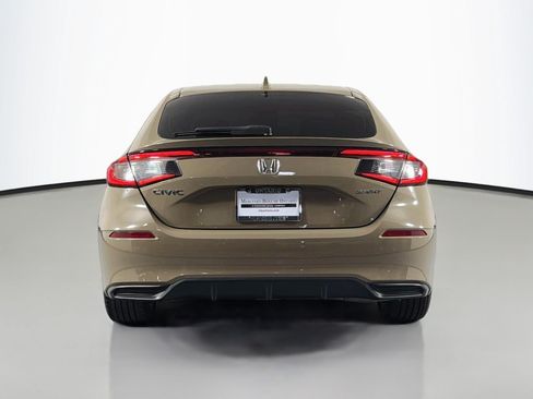 Used 2025 Honda Civic Sport image 4
