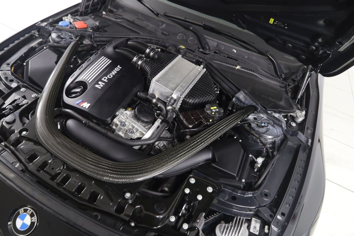 Used 2018 BMW M4 Coupe RWD image 24