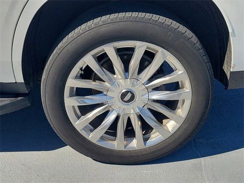 Certified 2021 Cadillac Escalade Premium Luxury image 11