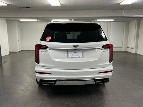 Used 2024 Cadillac XT6 Luxury w/ LPO, Floor Liner Package AWD/4WD image 4