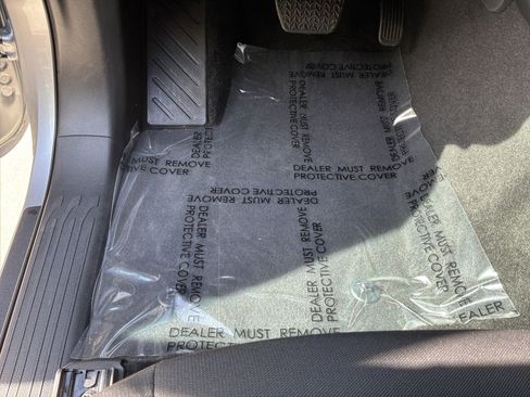 Used 2024 Toyota Tacoma SR5 image 17