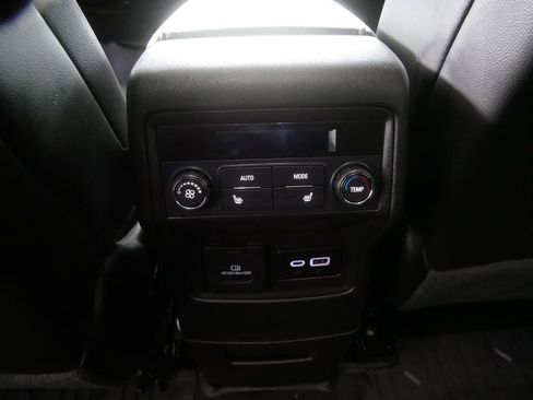 Used 2023 GMC Acadia Denali w/ Denali Ultimate Package image 23