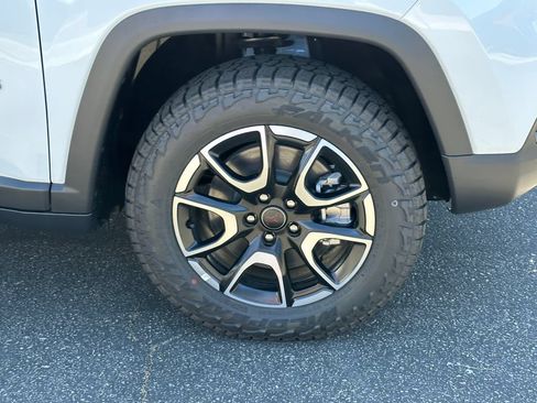 New 2026 Jeep Compass Trailhawk AWD/4WD image 11