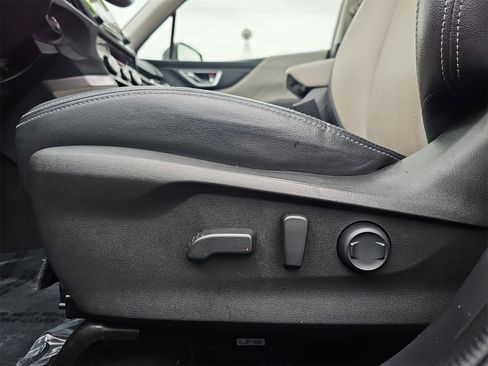 Used 2022 Subaru Forester Limited w/ Popular Package #3 image 31