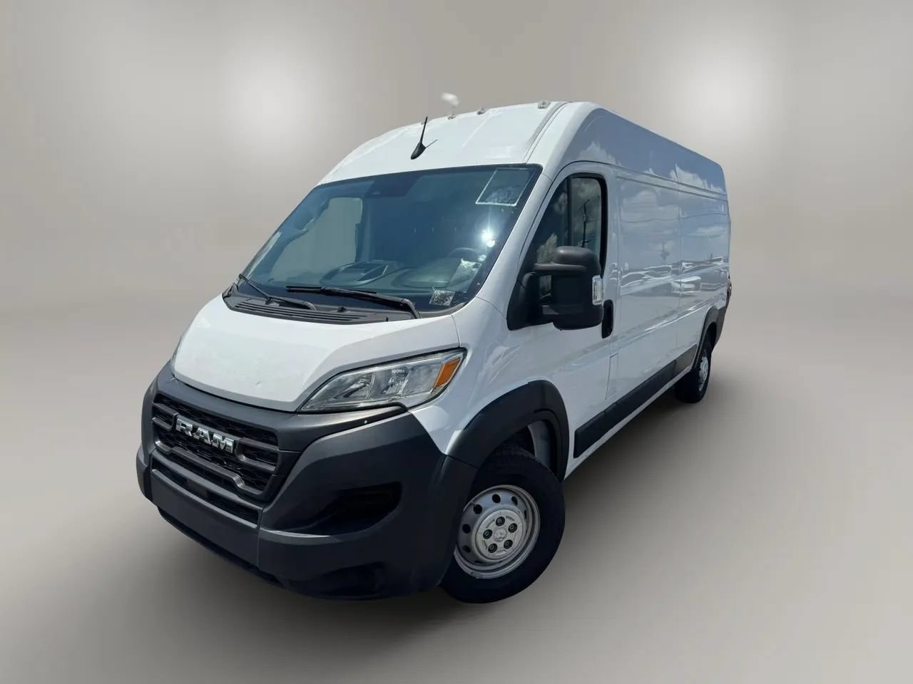 Used 2023 RAM ProMaster 2500 FWD image 1