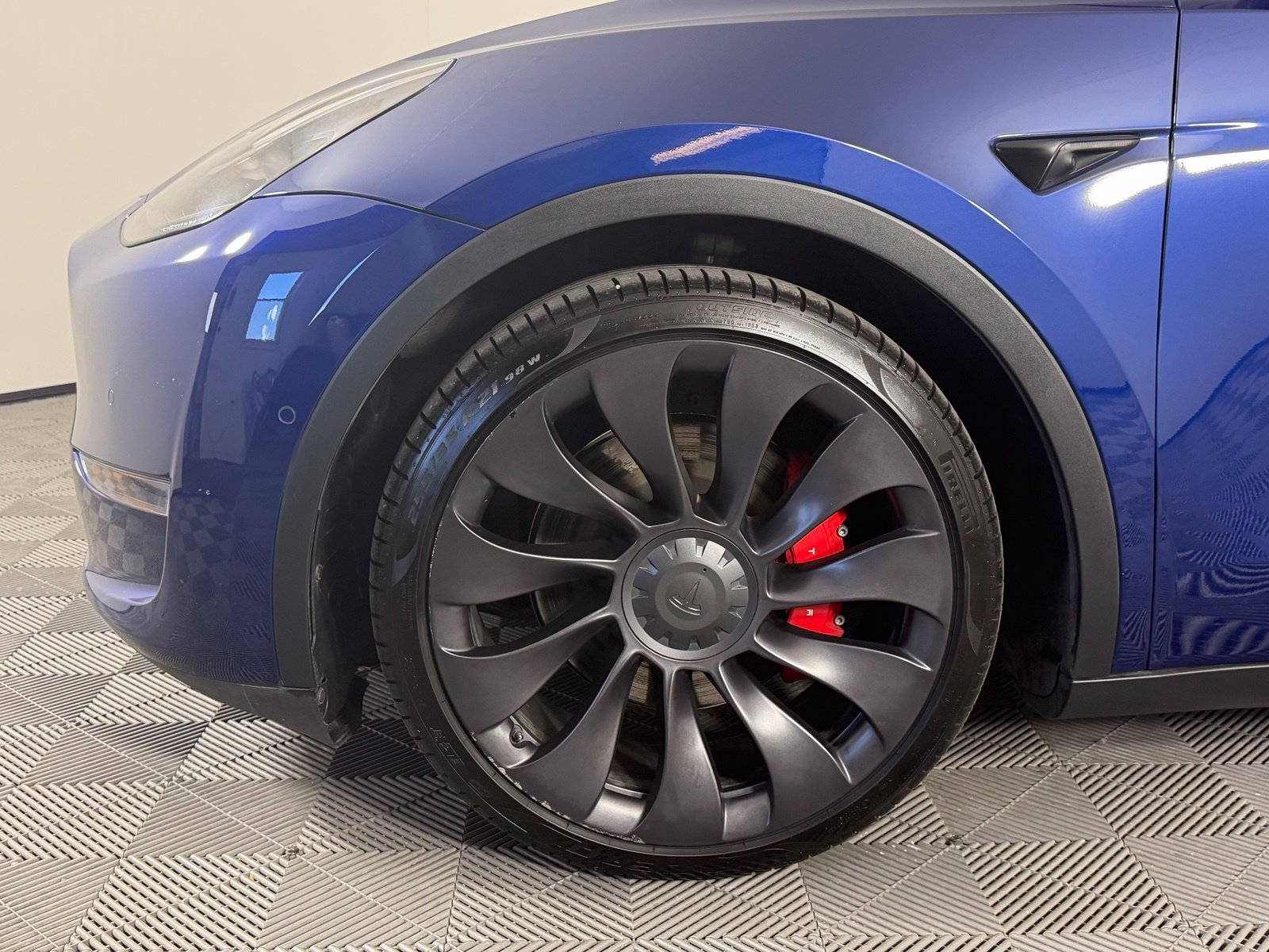 Used 2022 Tesla Model Y Performance AWD/4WD image 5
