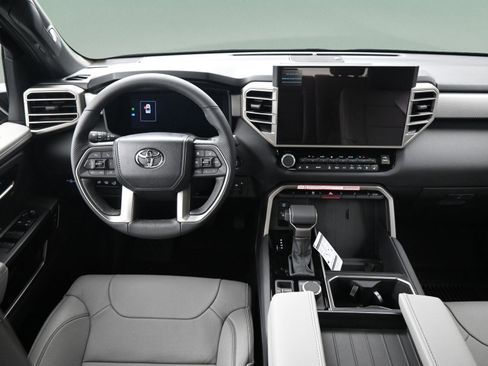 New 2026 Toyota Tundra Limited AWD/4WD image 31