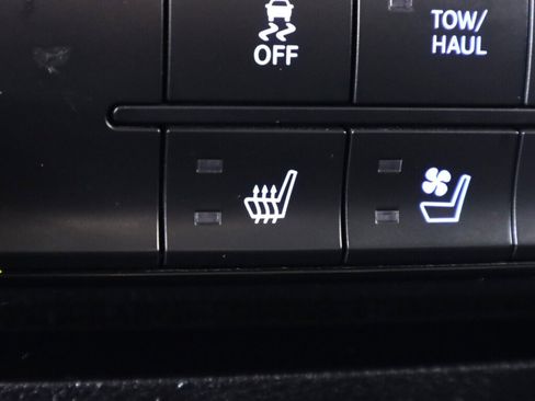 Used 2018 RAM 3500 Laramie w/ Sport Appearance Group image 25