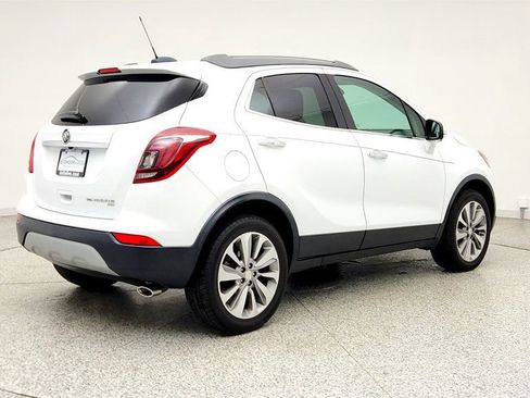 Used 2019 Buick Encore Preferred AWD/4WD image 5