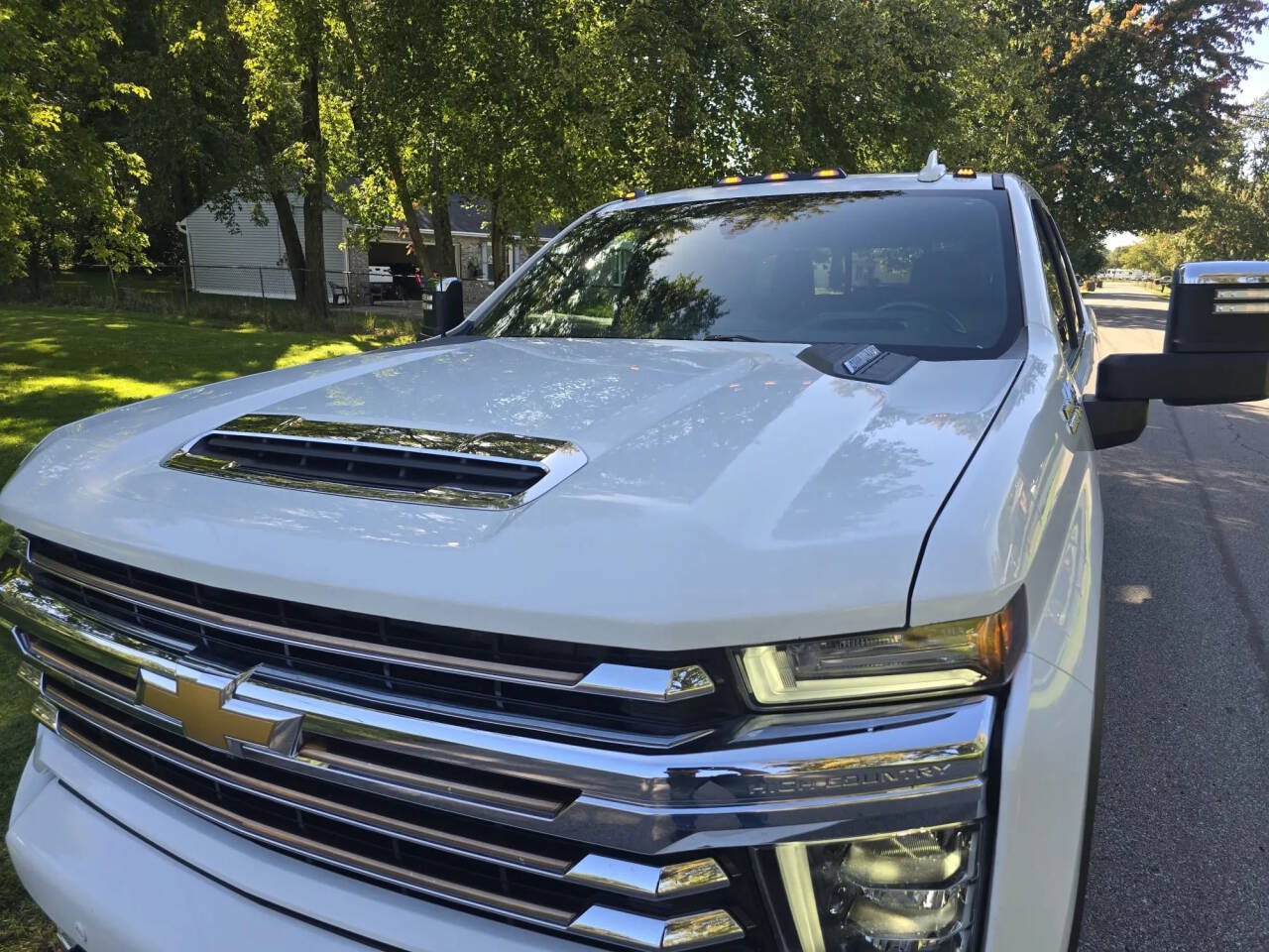 Used 2022 Chevrolet Silverado 3500 High Country w/ Z71 Off-Road Package AWD/4WD image 4
