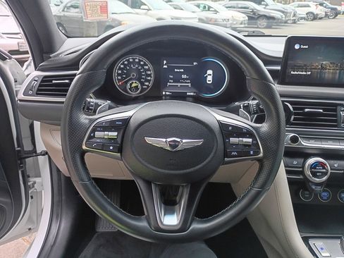 Used 2022 Genesis G70 2.0T image 22