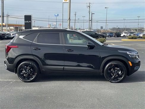 New 2026 Kia Seltos EX image 2