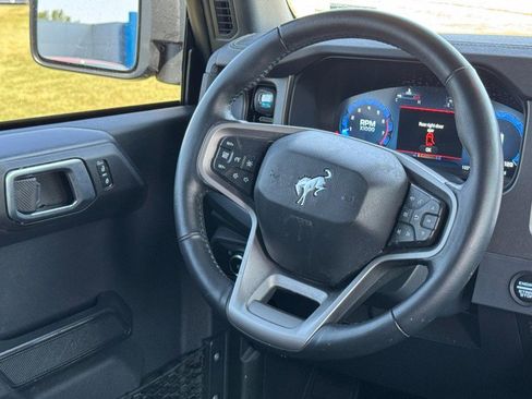 Used 2025 Ford Bronco Badlands w/ Sasquatch Package AWD/4WD image 12