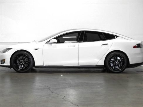 Used 2015 Tesla Model S 85D image 9