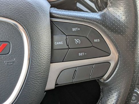 Used 2023 Dodge Durango SXT RWD image 28