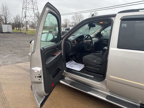 Used 2008 Chevrolet Tahoe LT w/ Convenience Package 1 image 13
