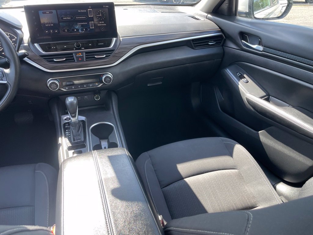 Certified 2025 Nissan Altima 2.5 SV w/ SV Special Edition Package AWD/4WD image 11