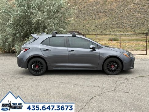 Used 2022 Toyota Corolla SE w/ Blackout Package (TMS) FWD image 6