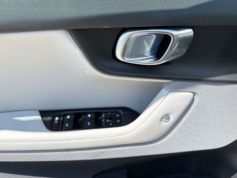 Used 2023 Polestar Polestar 2 w/ Pilot Pack AWD/4WD image 12