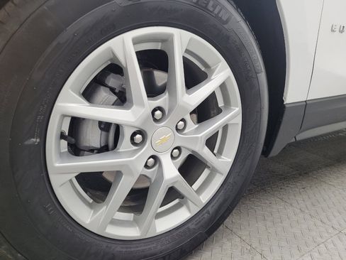 Used 2024 Chevrolet Equinox LS image 31