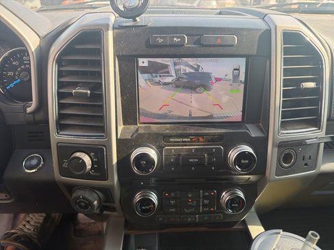 Used 2017 Ford F150 Lariat w/ Equipment Group 502A Luxury image 11