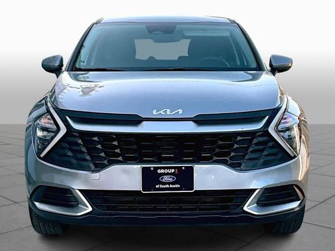 Used 2023 Kia Sportage LX image 4