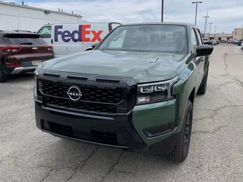 Used 2026 Nissan Frontier SV w/ Tow Package AWD/4WD image 5
