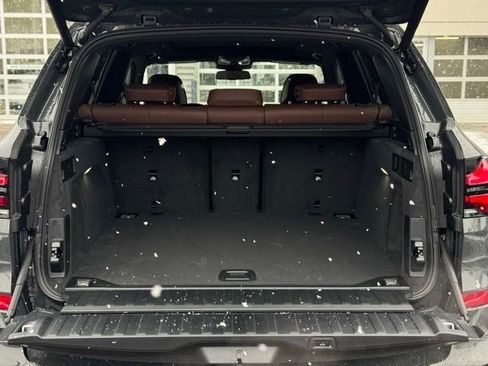 New 2026 BMW X5 xDrive40i w/ M Sport Package image 9