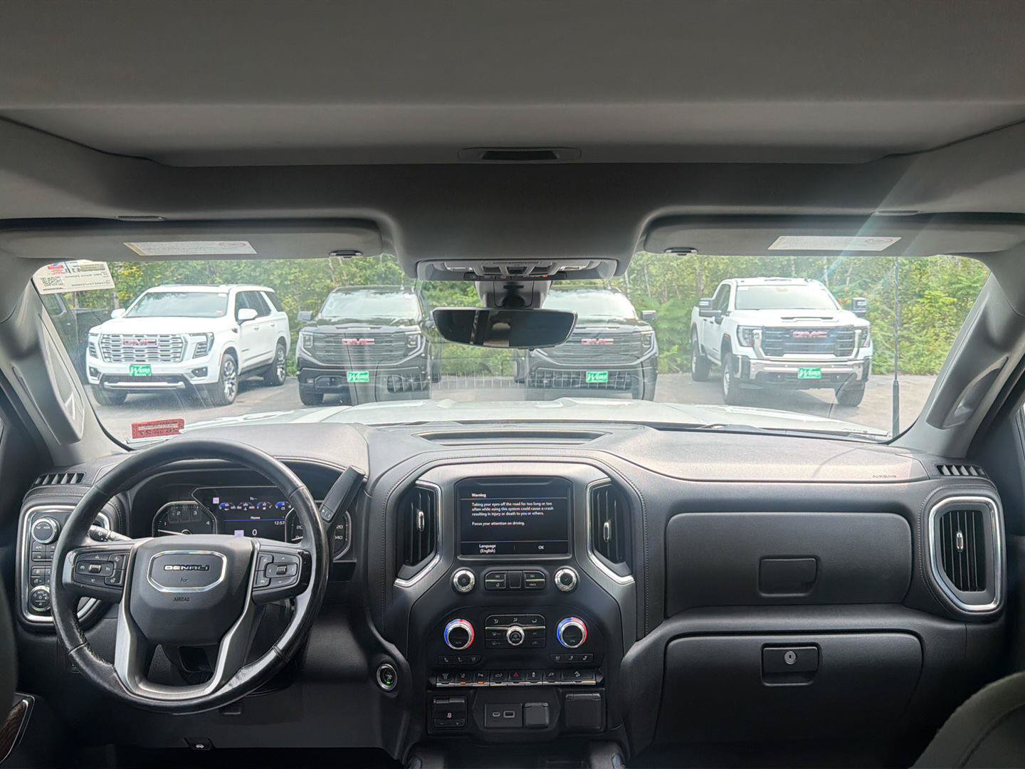 Certified 2022 GMC Sierra 2500 Denali w/ Denali Ultimate Package AWD/4WD image 12
