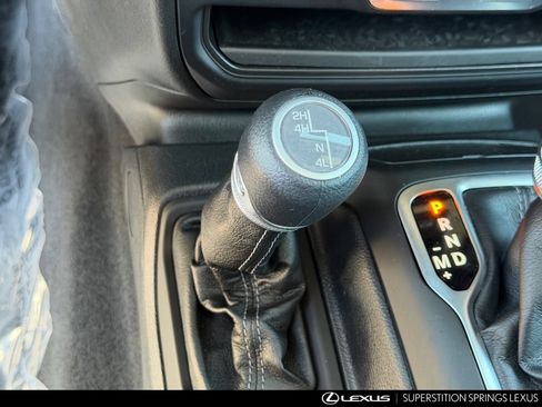 Used 2025 Jeep Wrangler Sport AWD/4WD image 30