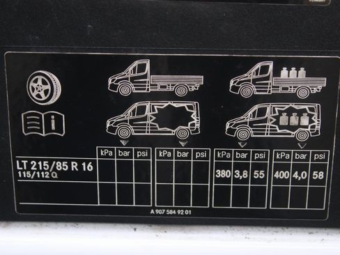 Used 2019 Mercedes-Benz Sprinter 144 Cargo image 36