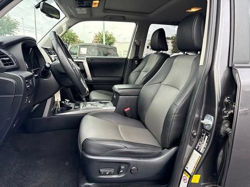 Used 2019 Toyota 4Runner SR5 Premium AWD/4WD image 9