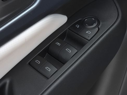 Used 2024 Chevrolet Equinox EV LT w/ Active Safety Package 3 image 33