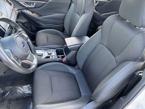Used 2024 Subaru Forester Premium AWD/4WD image 13