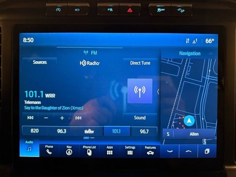 Used 2021 Ford F150 Lariat image 22