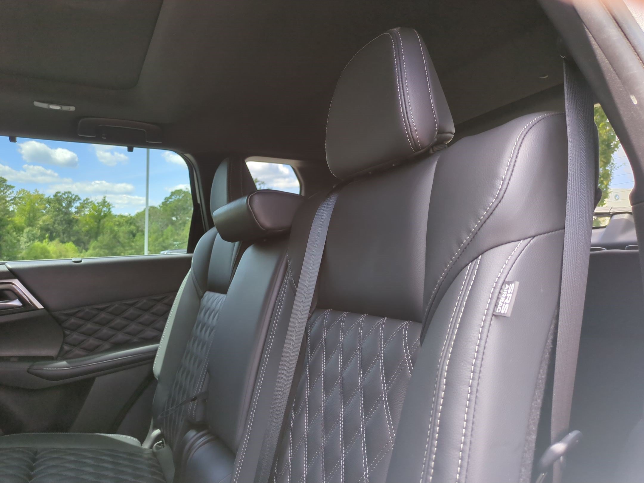 Used 2023 Mitsubishi Outlander SEL FWD image 30