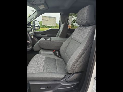 New 2025 Ford F250 XLT w/ Black Appearance Package image 55