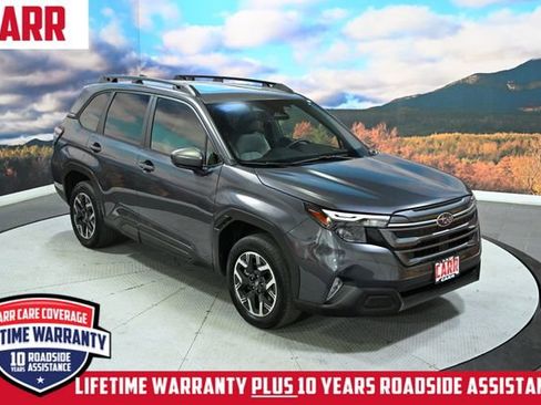 Used 2025 Subaru Forester Premium AWD/4WD image 1