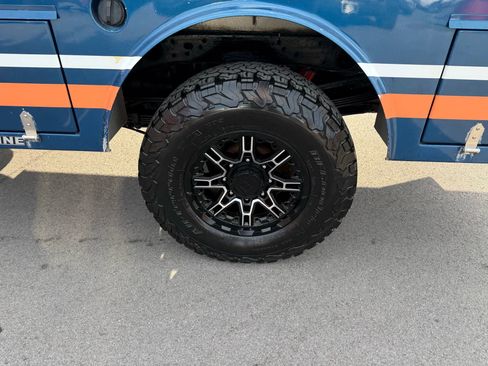 Used 2019 Chevrolet Silverado 2500 LT image 19