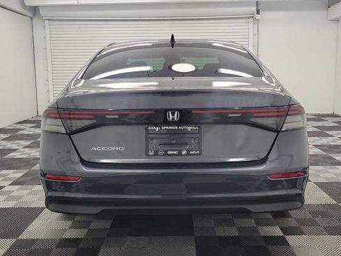 Used 2025 Honda Accord SE image 5