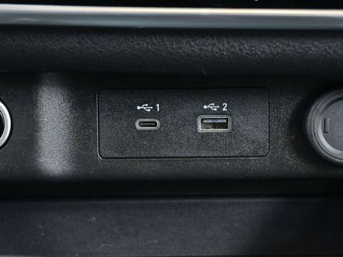 Used 2023 Nissan Rogue SV image 8