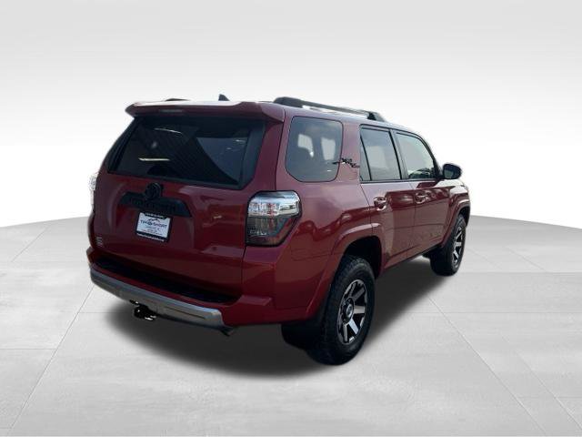 Used 2020 Toyota 4Runner TRD Off-Road AWD/4WD image 2