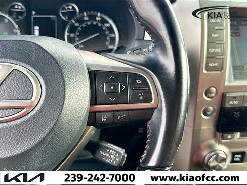 Used 2020 Lexus GX 460 Premium w/ Premium Package image 38
