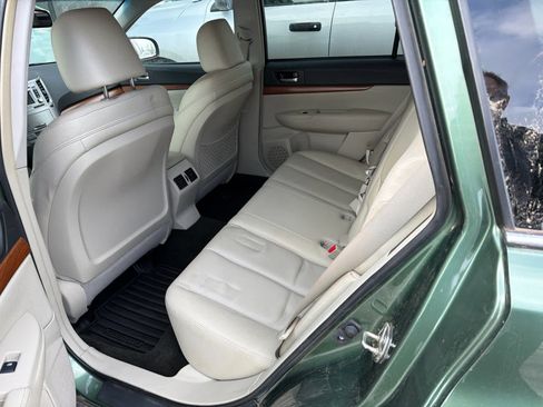 Used 2013 Subaru Outback 2.5i Limited image 7