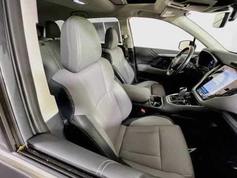 Used 2023 Subaru Outback Limited AWD/4WD image 28